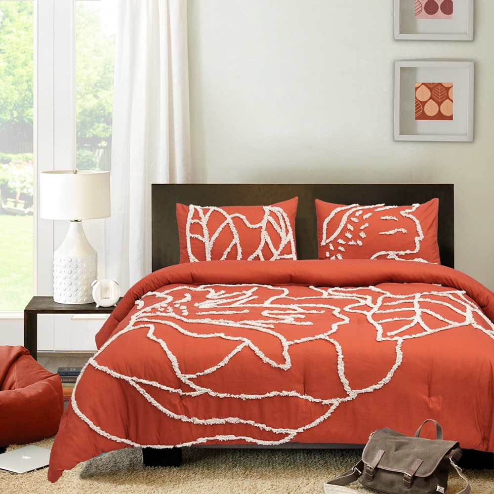 Set copripiumino Harper floreale in ciniglia trapuntata con ricamo floreale. Set biancheria da letto
