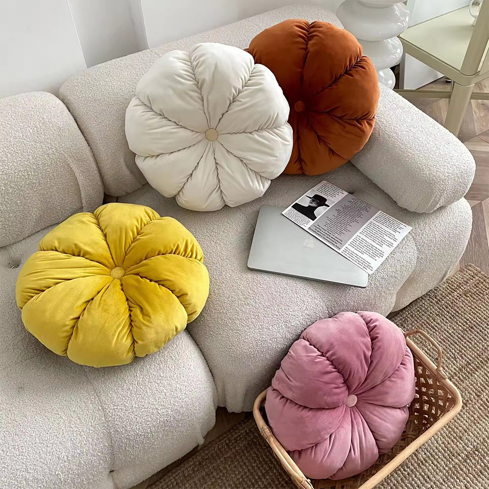 Cuscino decorativo rotondo in velluto con zucca